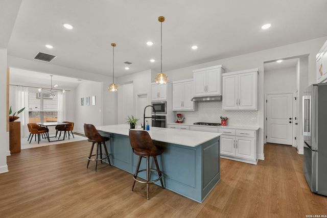 1014 Harmisch, San Antonio, TX 78260