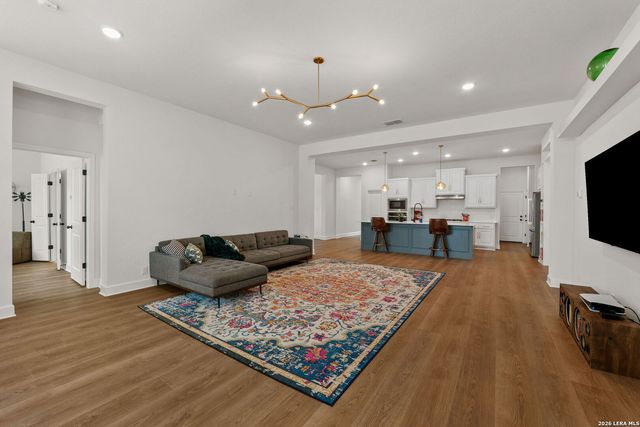 1014 Harmisch, San Antonio, TX 78260