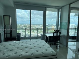 92 SW 3rd St 3508, Miami, FL 33130
