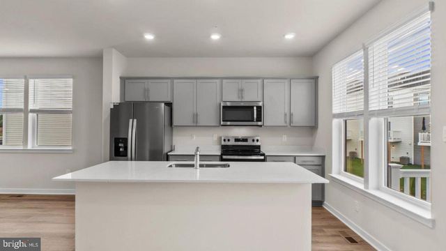 196 SOFT RUSH LN, La Plata, MD 20646