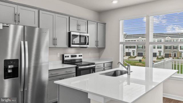 196 SOFT RUSH LN, La Plata, MD 20646