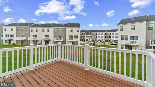 196 SOFT RUSH LN, La Plata, MD 20646