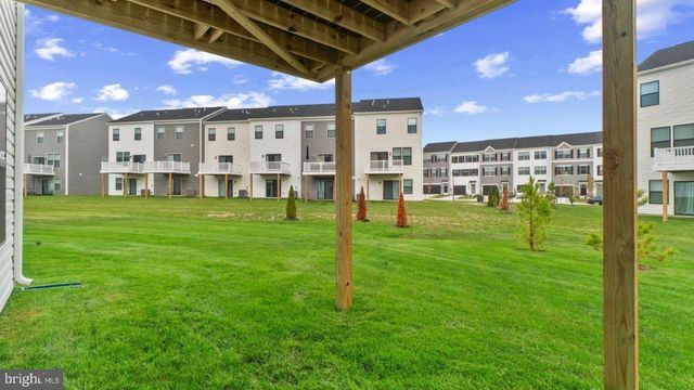 196 SOFT RUSH LN, La Plata, MD 20646