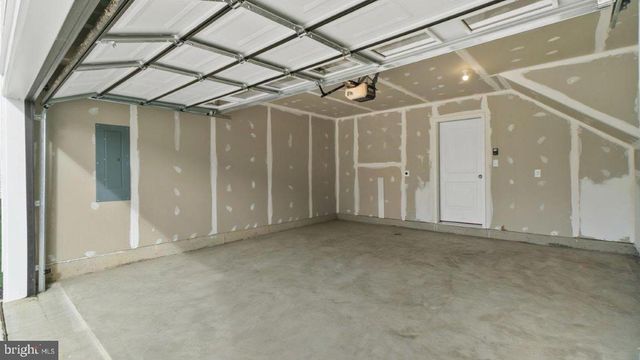 196 SOFT RUSH LN, La Plata, MD 20646