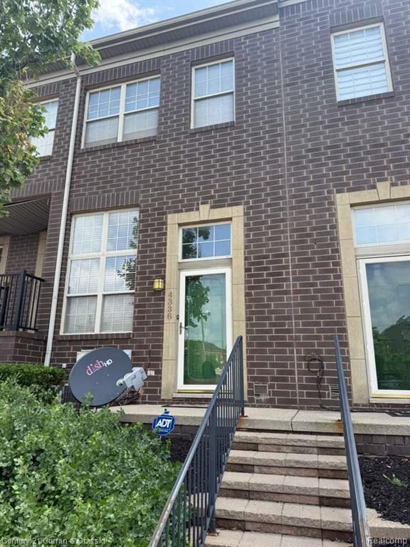 4336 Schaefer Road, Dearborn, MI 48126