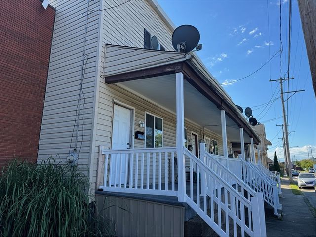 607-609 1/2 Allegheny Ave, Glassport, PA 15045