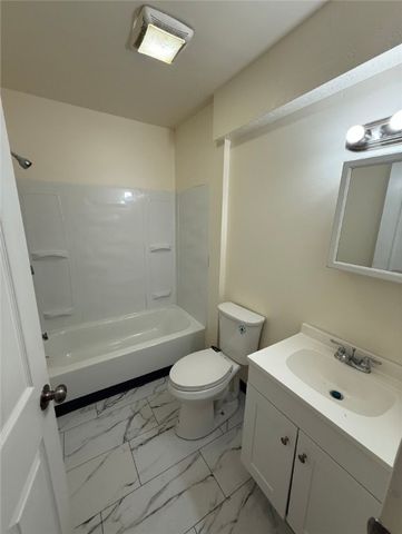 607-609 1/2 Allegheny Ave, Glassport, PA 15045