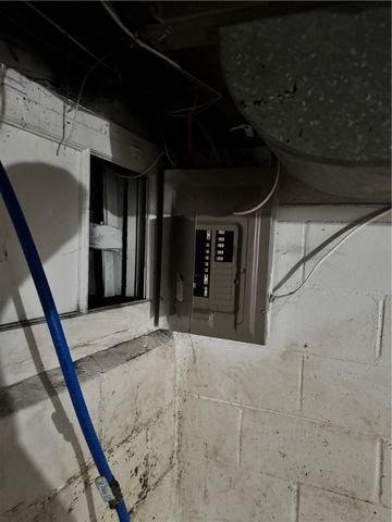 607-609 1/2 Allegheny Ave, Glassport, PA 15045