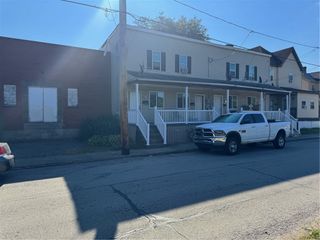 607-609 1/2 Allegheny Ave, Glassport, PA 15045