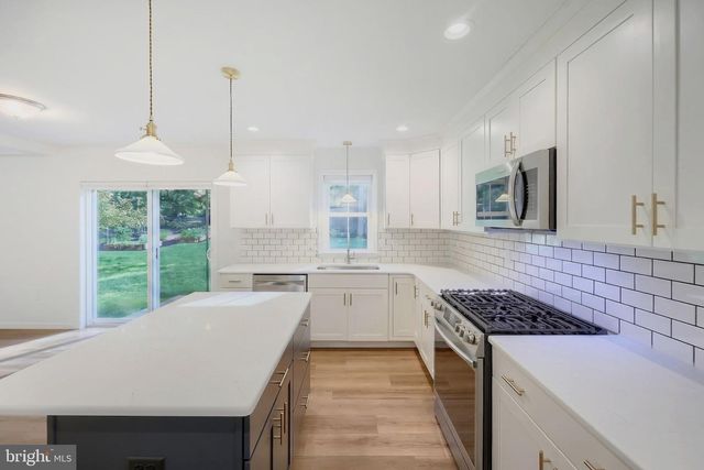2541 EDGEWOOD, York, PA 17403