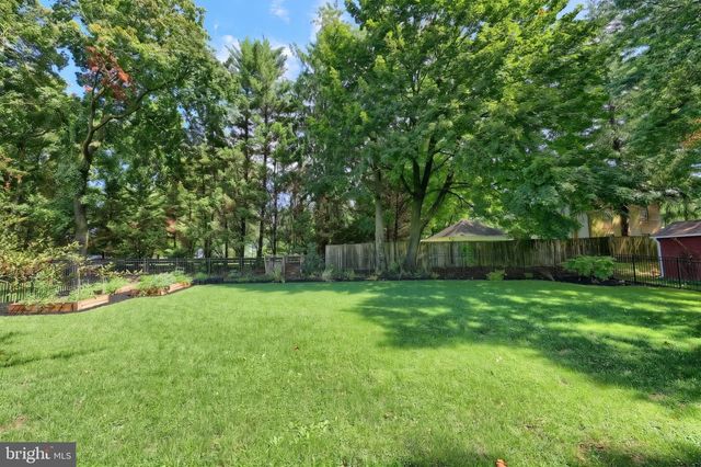 2541 EDGEWOOD, York, PA 17403