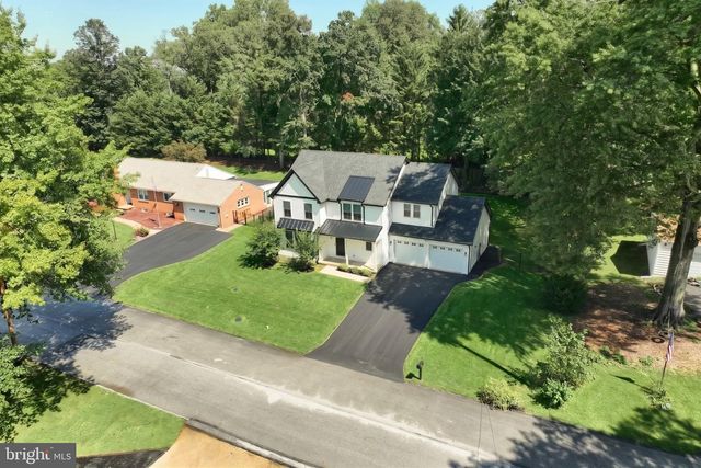 2541 EDGEWOOD, York, PA 17403