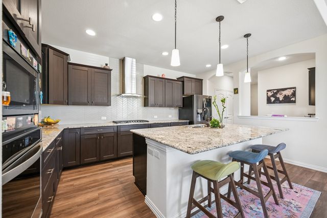 2801 RYDER Lane, Aubrey, TX 76227