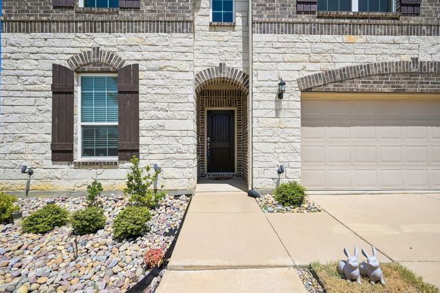 2801 RYDER Lane, Aubrey, TX 76227