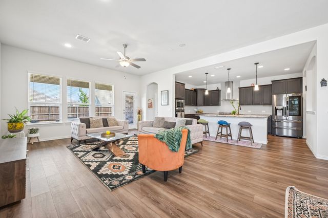 2801 RYDER Lane, Aubrey, TX 76227