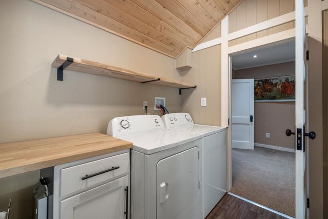 1759 Summers Lane, Klamath Falls, OR 97603