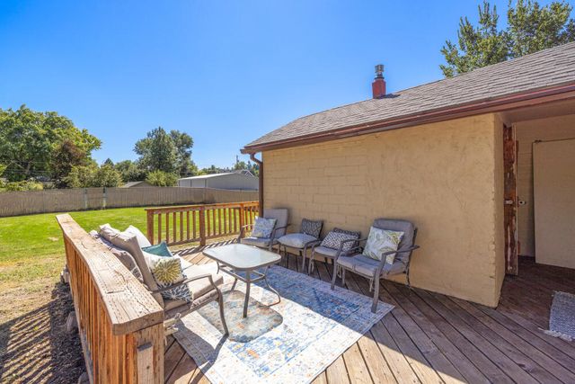1759 Summers Lane, Klamath Falls, OR 97603