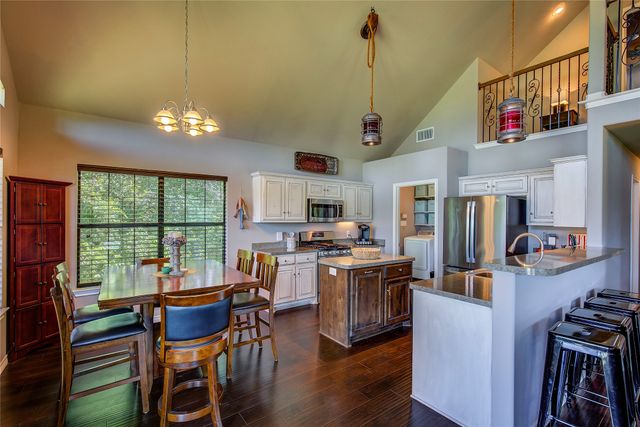 180 Seminole Trail, East Tawakoni, TX 75472