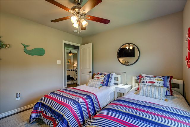 180 Seminole Trail, East Tawakoni, TX 75472