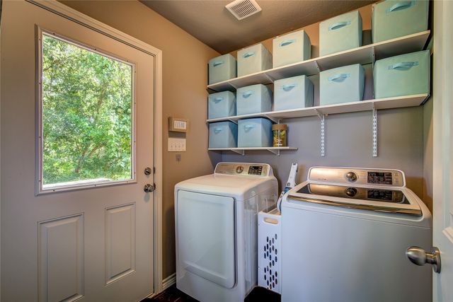180 Seminole Trail, East Tawakoni, TX 75472