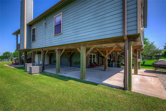 180 Seminole Trail, East Tawakoni, TX 75472