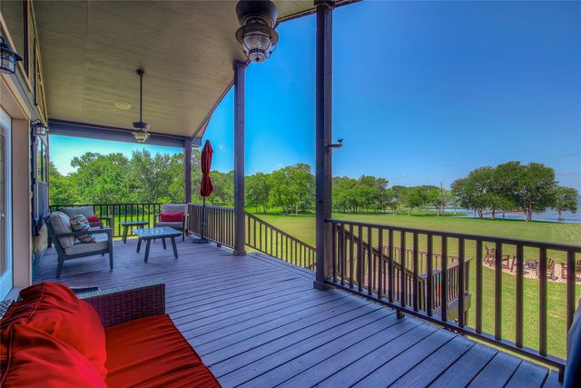 180 Seminole Trail, East Tawakoni, TX 75472