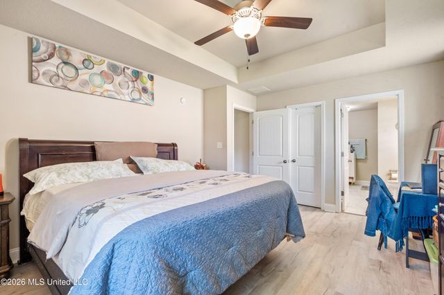 1883 Central Ridge Drive, Southaven, MS 38671