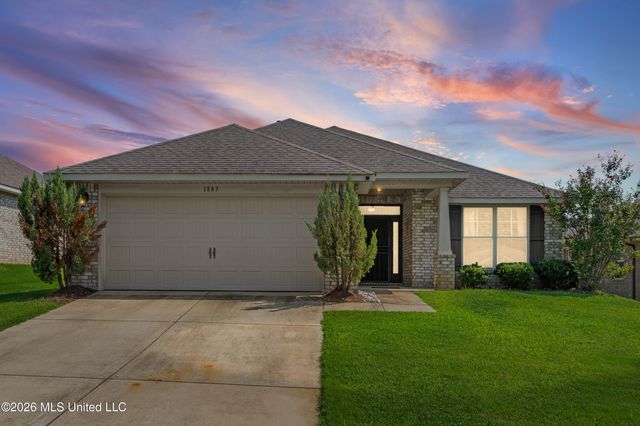 1883 Central Ridge Drive, Southaven, MS 38671