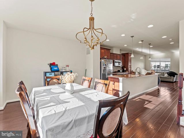 9002 PHITA LN, Manassas Park, VA 20111