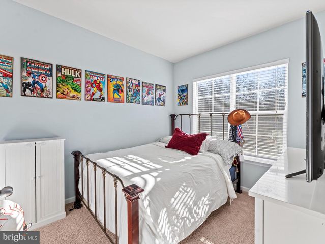 9002 PHITA LN, Manassas Park, VA 20111