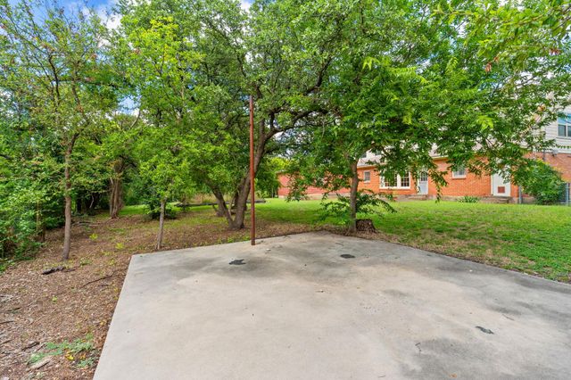 609 Oakhill DR, Killeen, TX 76541