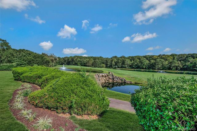 625 Madeira Boulevard, Melville, NY 11747