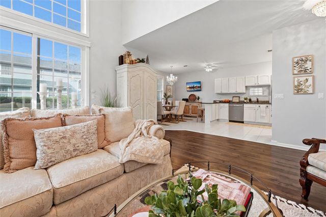 625 Madeira Boulevard, Melville, NY 11747