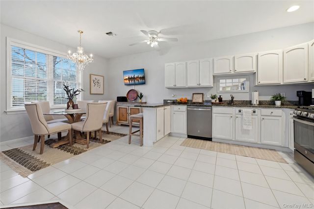 625 Madeira Boulevard, Melville, NY 11747