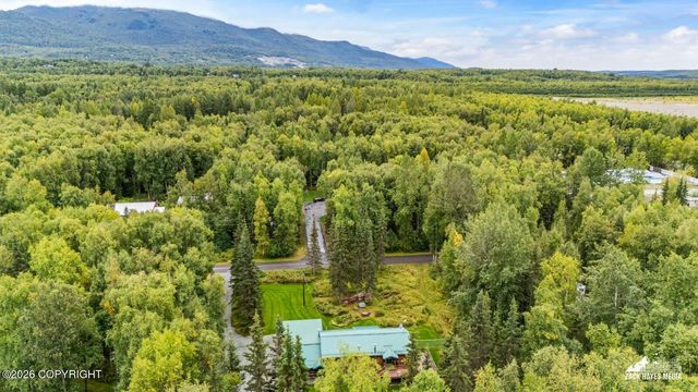 21624 Sean Street, Chugiak, AK 99567