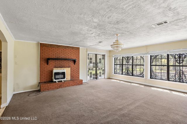 1409 Ross Circle, Jackson, MS 39209