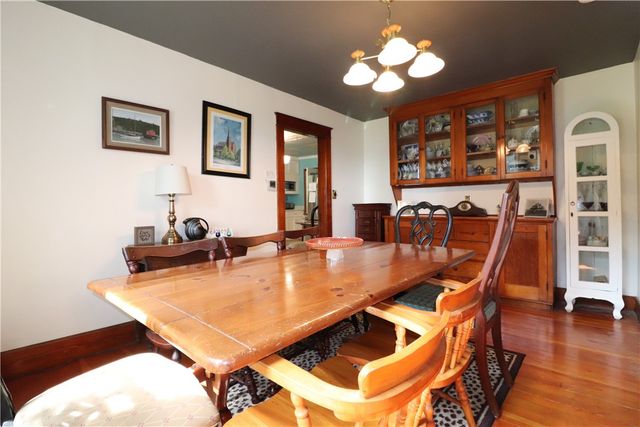 140 Maple Avenue 1, Middletown, RI 02842