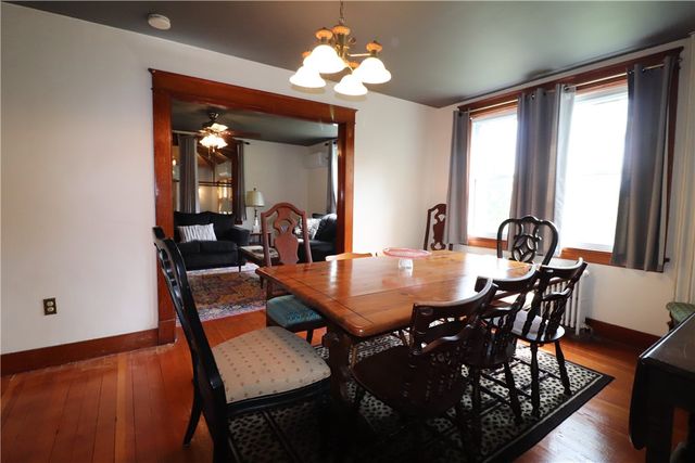 140 Maple Avenue 1, Middletown, RI 02842
