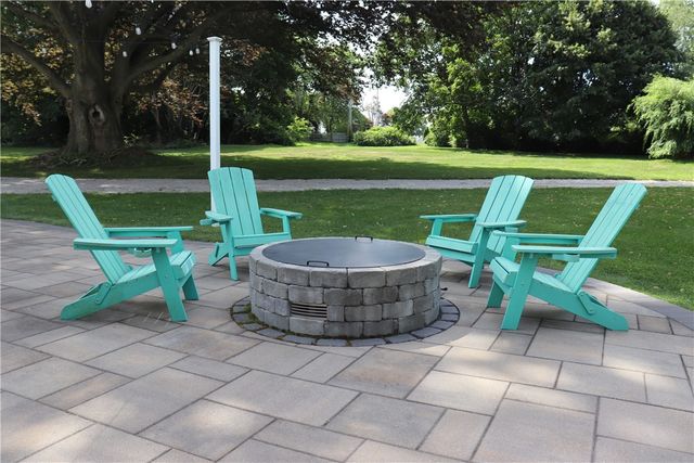 140 Maple Avenue 1, Middletown, RI 02842