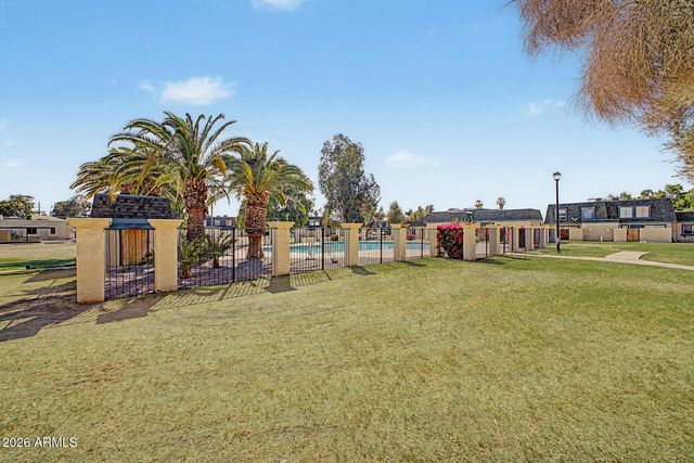 8037 N 32ND Drive 5, Phoenix, AZ 85051