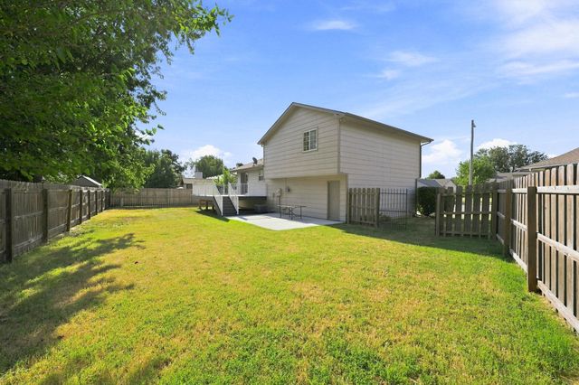 8110 W Westlawn, Wichita, KS 67212