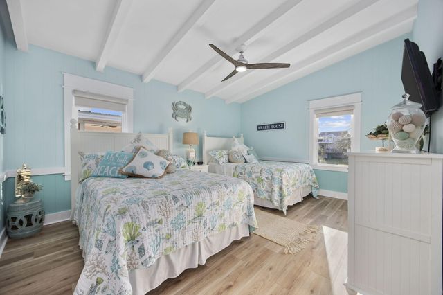 414 S Dogwood Drive, Murrells Inlet, SC 29576