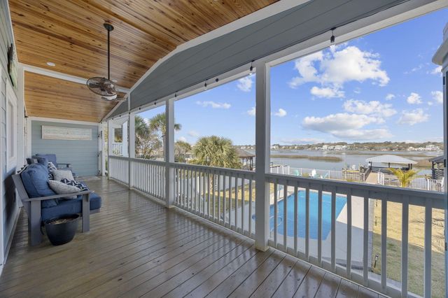 414 S Dogwood Drive, Murrells Inlet, SC 29576