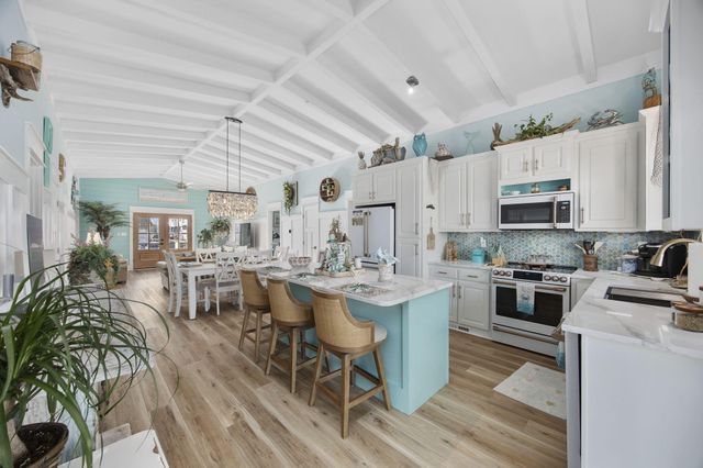 414 S Dogwood Drive, Murrells Inlet, SC 29576