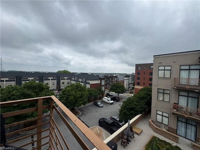 810 W 4th Street 421, Winston-salem, NC 27101