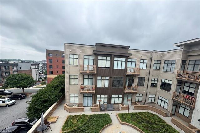 810 W 4th Street 421, Winston-salem, NC 27101