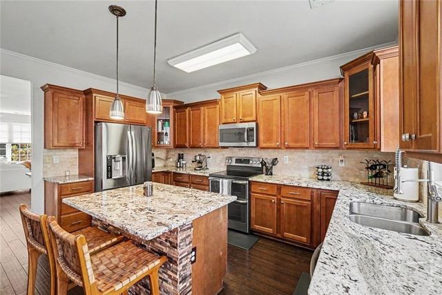 3001 Waters Edge Trail, Roswell, GA 30075