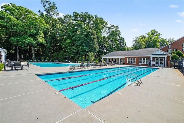 3001 Waters Edge Trail, Roswell, GA 30075