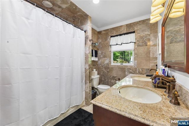 50 Whitman Street, Haworth, NJ 07641