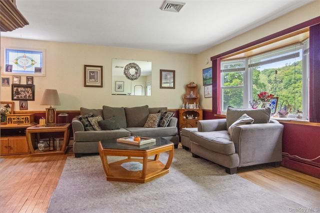 36 Rochambeau Road, Garrison, NY 10524